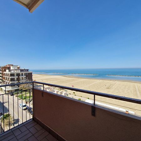 Hotel Salsedine " 5 Mt From The Beach ! " リミニ エクステリア 写真