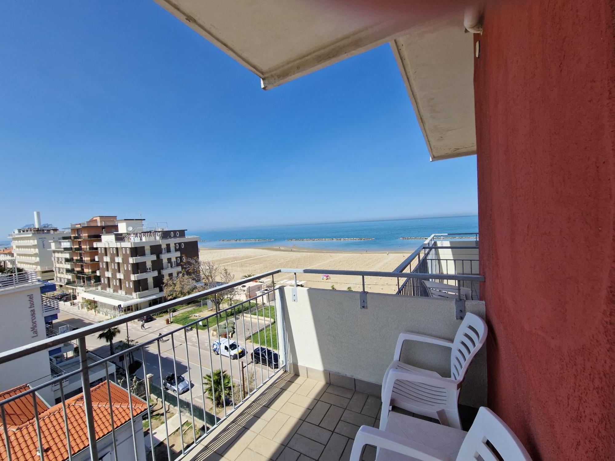Hotel Salsedine " 5 Mt From The Beach ! " リミニ エクステリア 写真